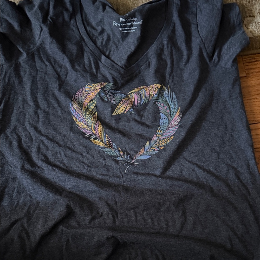 torrid Black V-Neck Tee with Multicolor Feather Heart